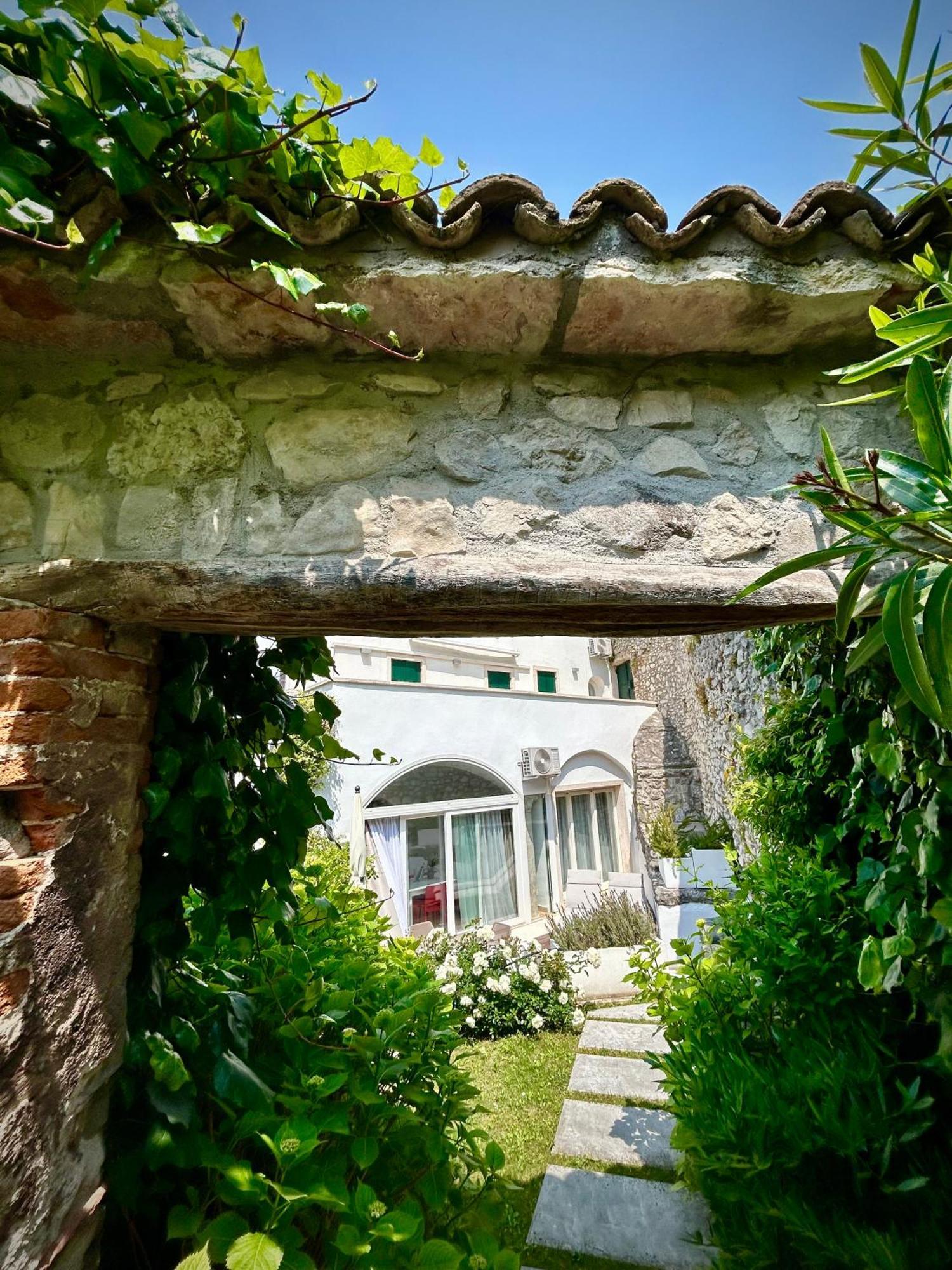Villa Borgo Borago Brenzone sul Garda Quarto foto